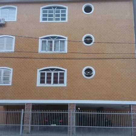Apartamento Praia Grande Com Wifi E Tv A Cabo Appartement Buitenkant foto
